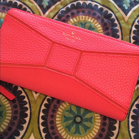 Authentic Kate Spade Purse and wallet Never Used - Picture 3 of 4